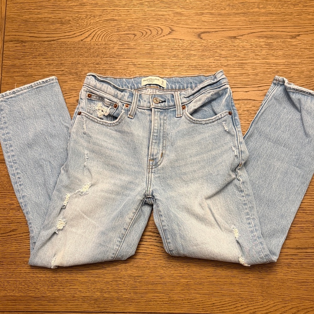 Abercrombie & Fitch The Boyfriend Mid Rise jeans